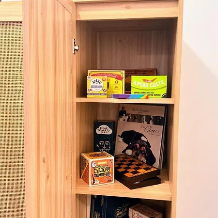 Semesterbostad Maison Langevin 2-bedroom House With Cozy Garden & Patio Lille