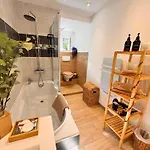 Maison Langevin 2-bedroom House With Cozy Garden & Patio * 里尔